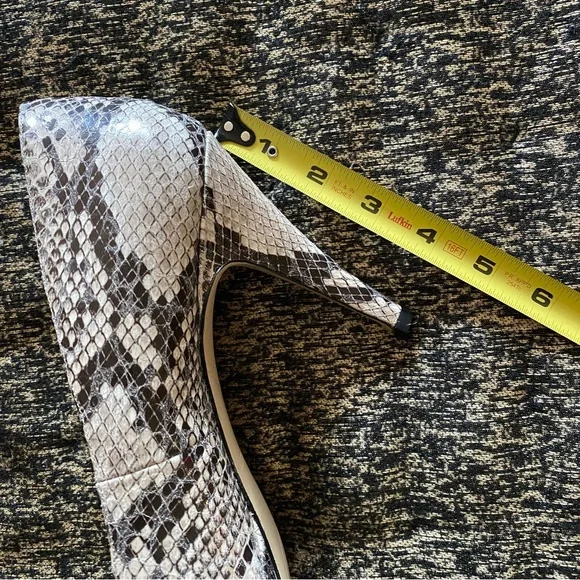 Enzo Angiolini Gray and Black Stiletto Heels - Picture 2 of 7